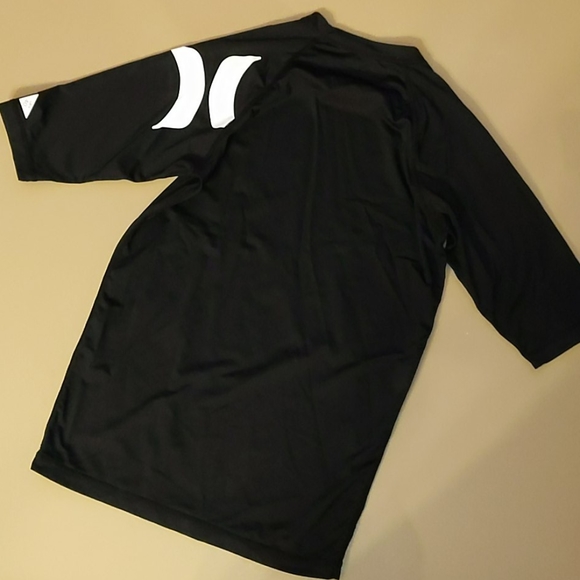 Hurley Rashguard - Picture 4 of 4